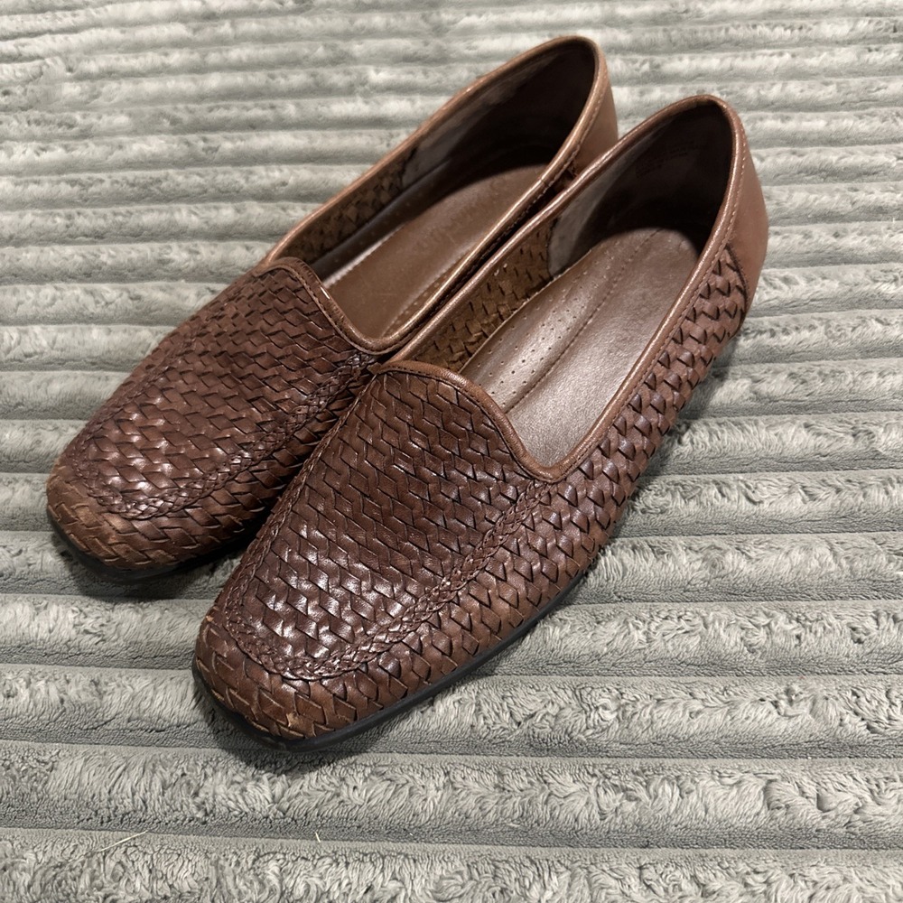 ST. JOHNS BAY Brown Weave Woven Leather Slip On Casual Flats Size 9 M